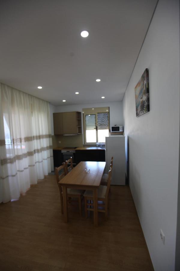 Mane Apartments Sarandë Esterno foto