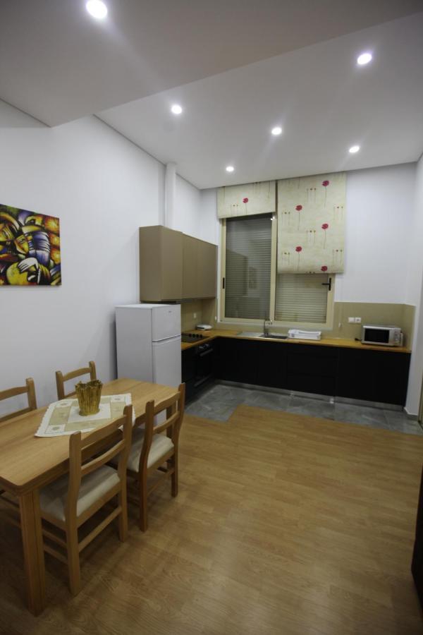 Mane Apartments Sarandë Esterno foto