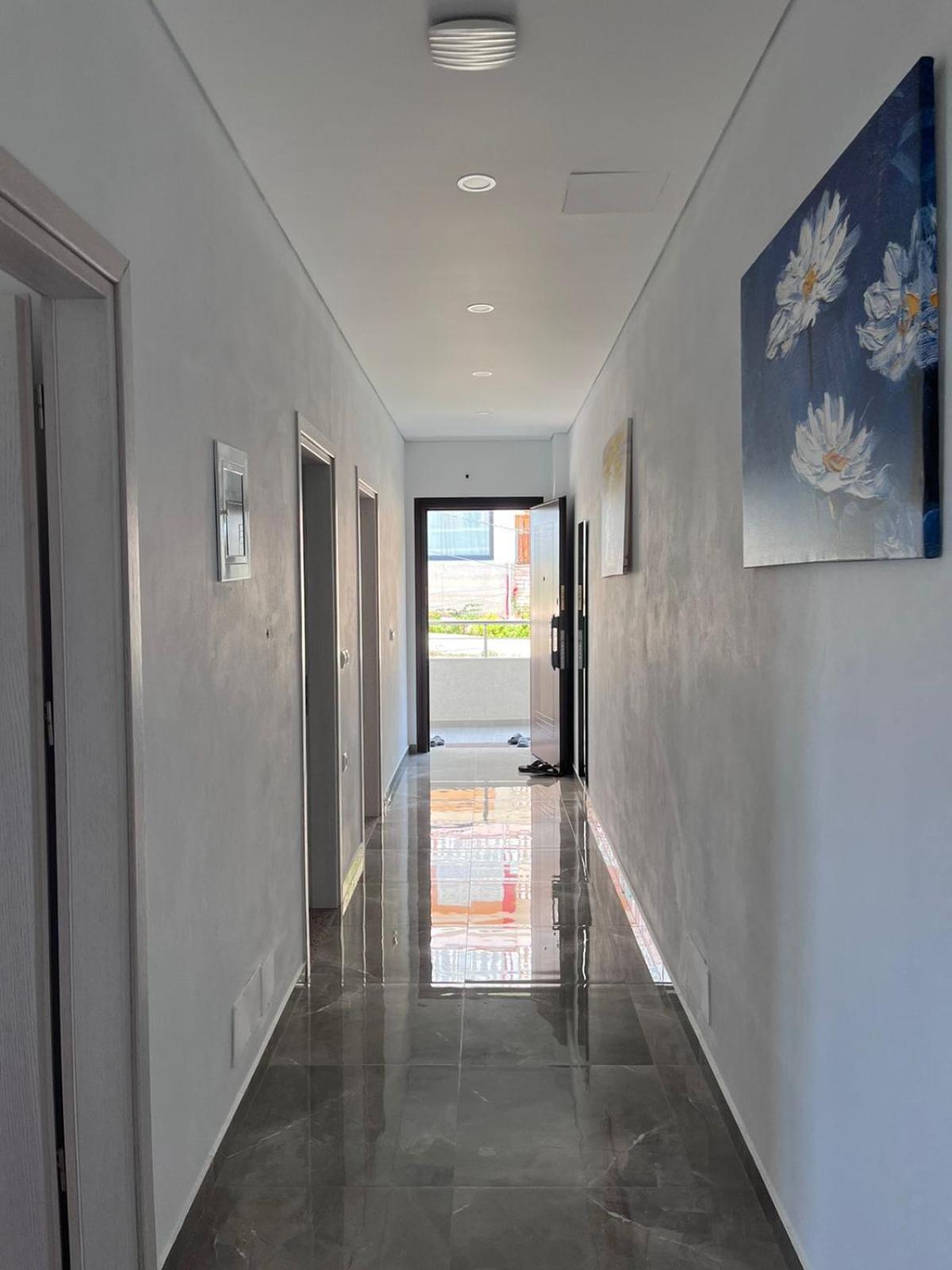 Mane Apartments Sarandë Esterno foto