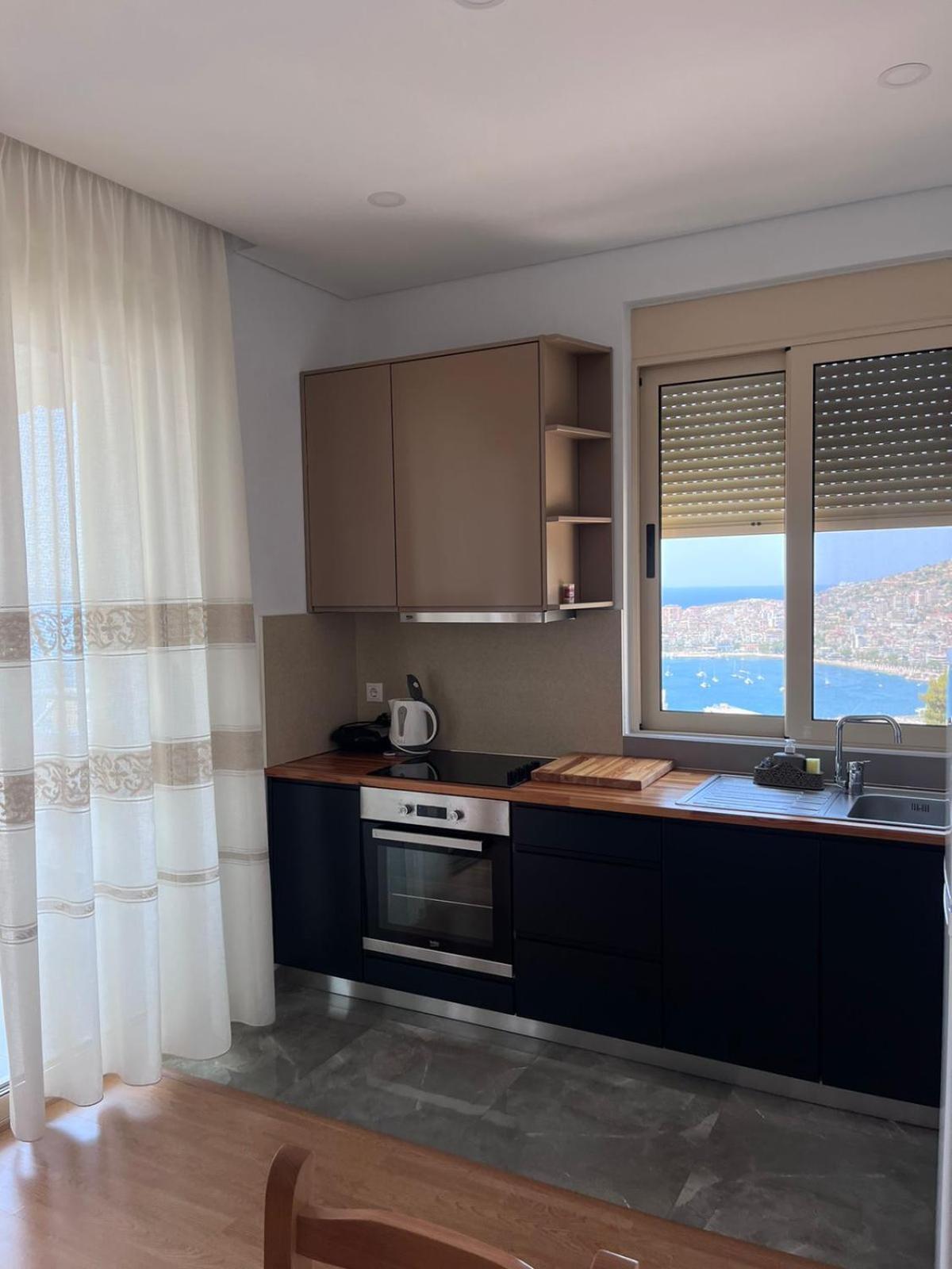 Mane Apartments Sarandë Esterno foto